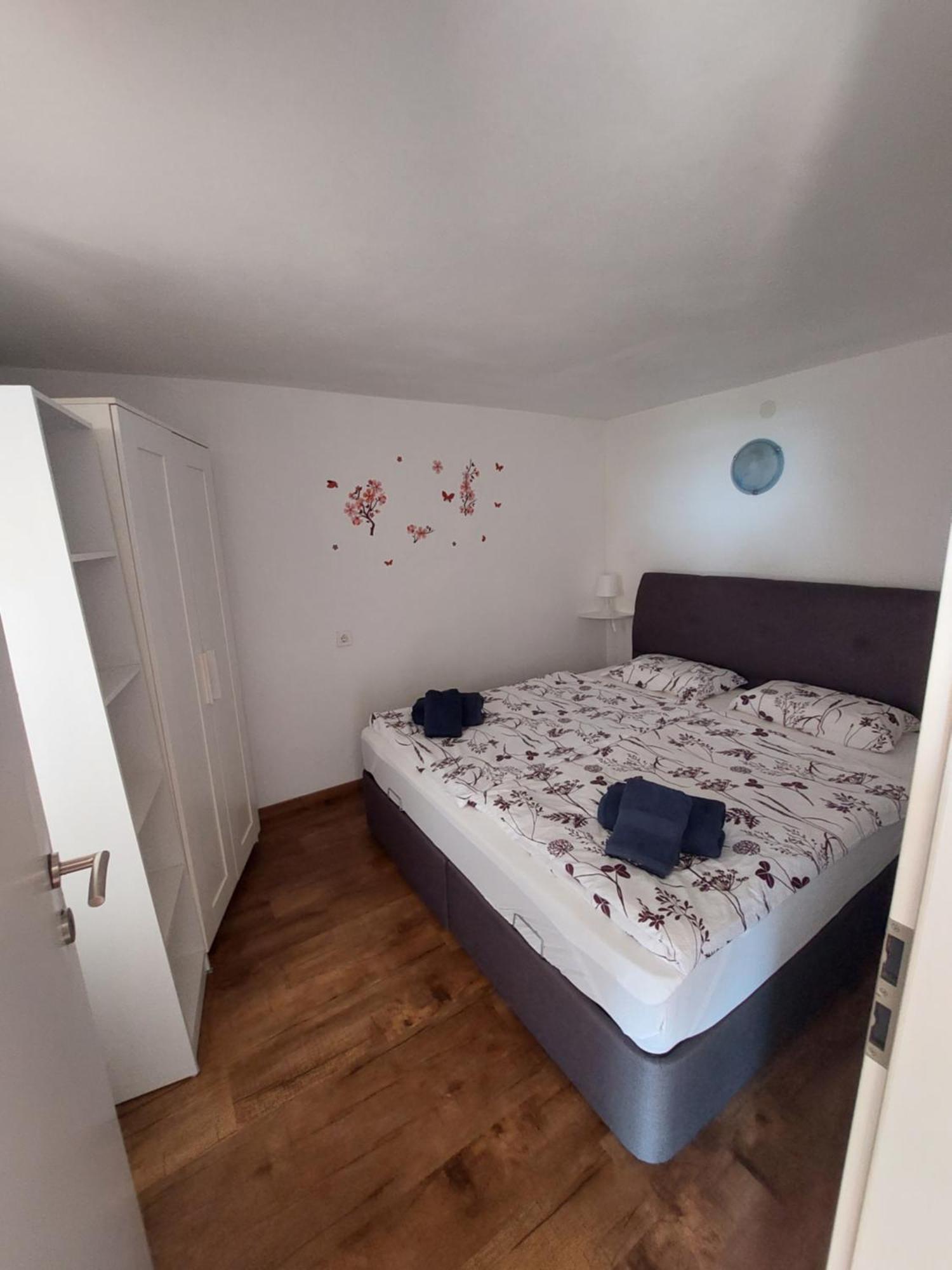 Apartma Ursa Portorož Buitenkant foto